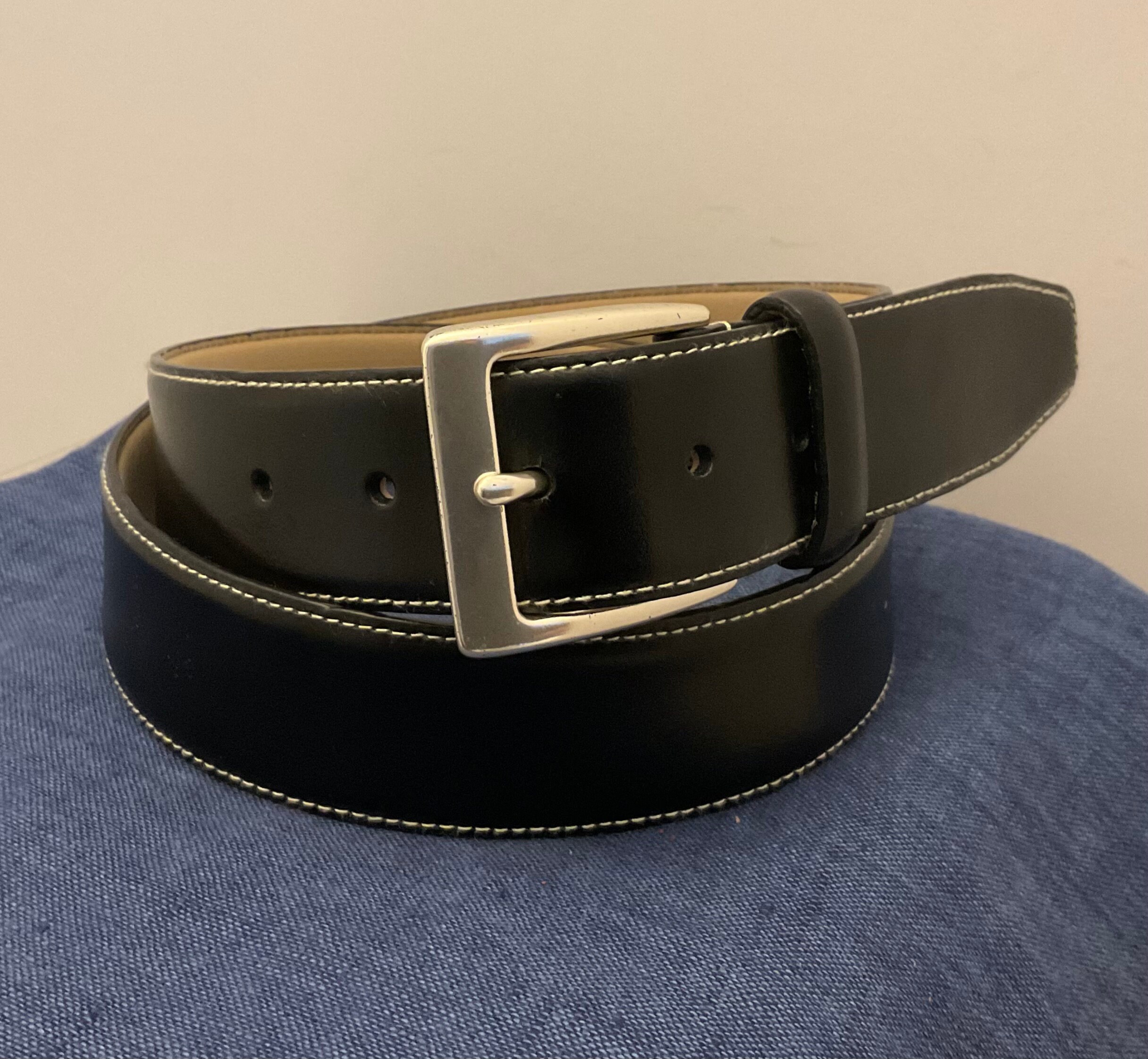 ANNE KLEIN Vintage Black Leather Belt, Contoured, Womens  display picture 3