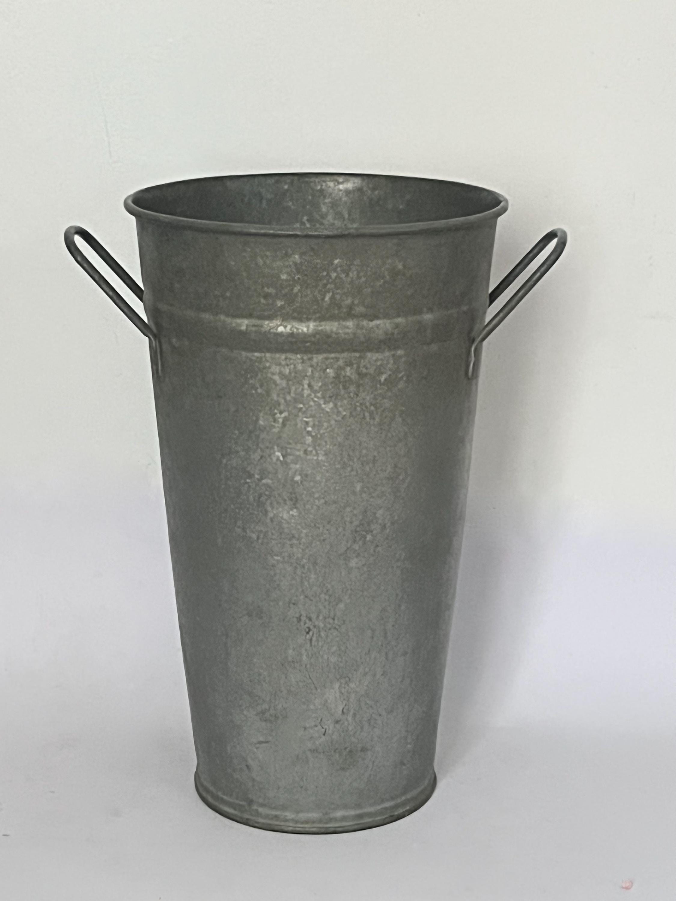rechteckiger blumenkasten Rechteckiger Balkonpflanzkasten – Slimline mit Wasserreservoir main image 0