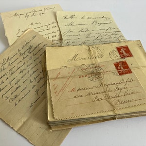 Enveloppe Vintage. Lettre D'enveloppes Rétro Avec Cachet De Cire, Ancien  Ensemble De Livraison De Courrier