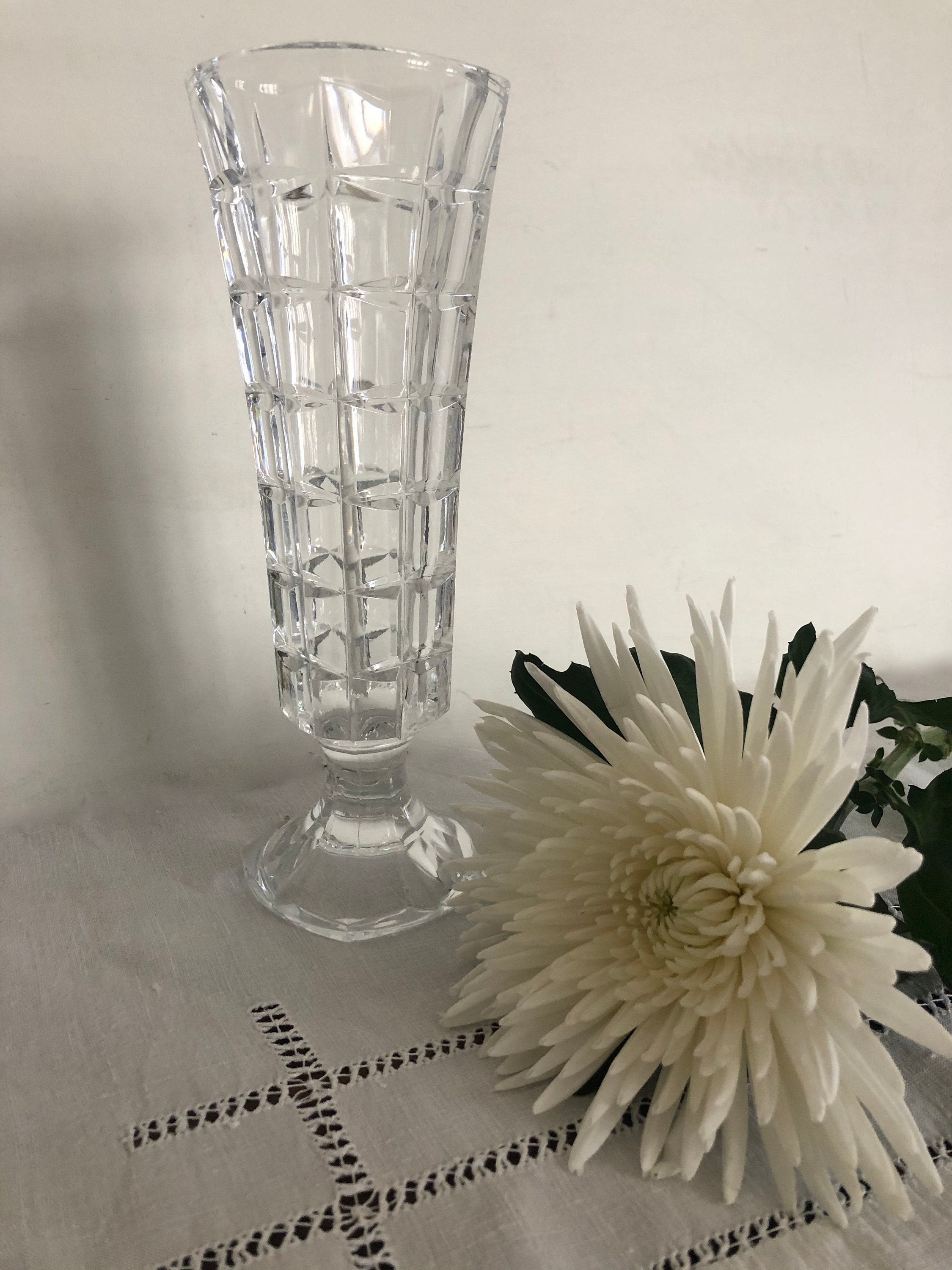 Vase Haut en Verre Taillé