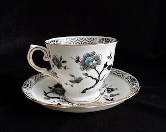 Vintage Tuscan Fine English Bone China Teacup & Saucer Set - Pattern C9390 "Mandarin Black Edge