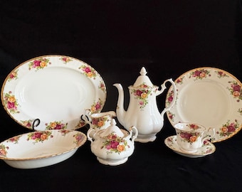 Royal Albert Old Country Roses 1962 Fine Bone China