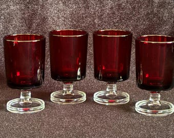 Vintage Luminarc Cavalier Ruby Red Cordial Glasses Set of 4 MCM France Ruby Glass Footed Shot Glasses, Mid Century Modern Barware Gift