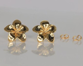 The 14K Yellow Gold Hibiscus Flower Stud Earrings