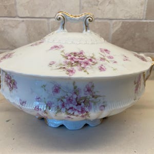 Theodore Haviland Limoges France Lidded Soup, Purple and Pink with Greenery on White, Patent Applied For, From 1893 to Early 1900s