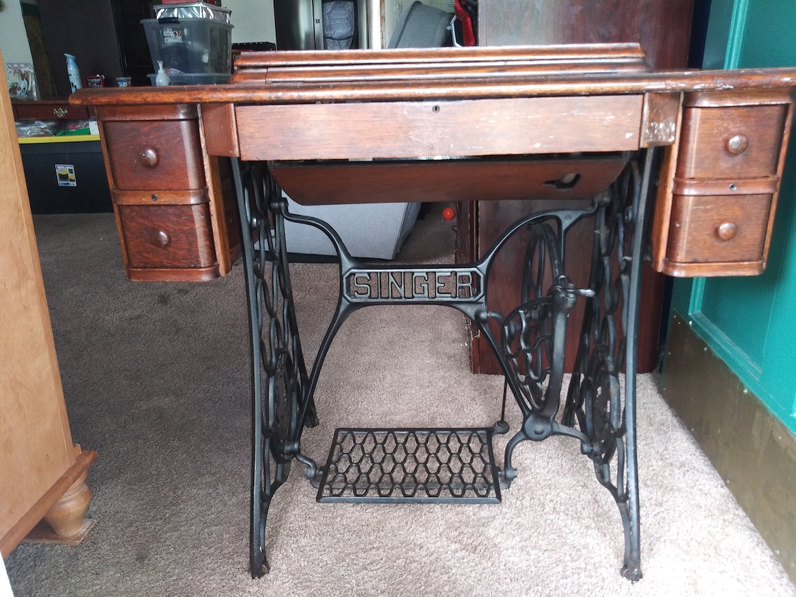 1930's Singer Vintage Antique Sewing Machine Table Etsy