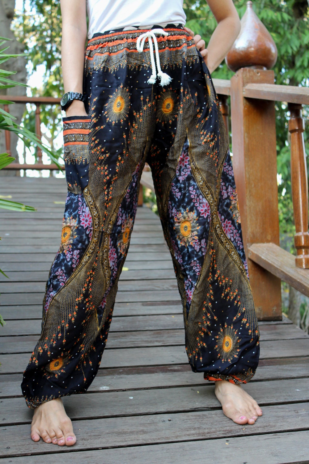 штаны хиппи. брюки клеш хиппи. штаны хиппи. широкие штаны хиппи. штаны хиппи.