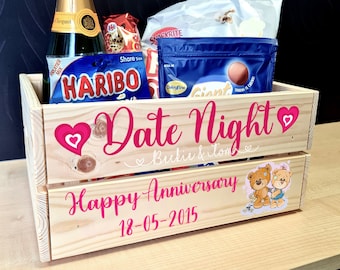 Personalisierte Date Night Kiste | Valentinstag, Jahrestagsgeschenk | Snack, Getränke, Leckerli-Box | Geschenke für Freundin, Freund, Paar