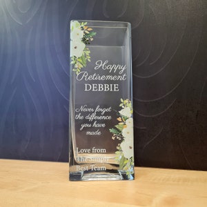 Personalisierte Ruhestand Vase, Glas Blumenvase, Abschiedsgeschenk für Kollegen, Chef, Freund, Kollegen, Arbeitsgeschenke, dekoratives Andenken Bild 2