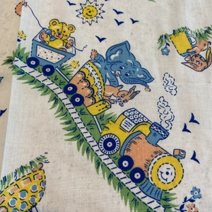 Vintage Baby Dieren Trein Stof Materiaal Vel Pastels Spoorweg 45 X 36 BTY