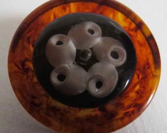 Scarce find collectible vintage button about 100 years old