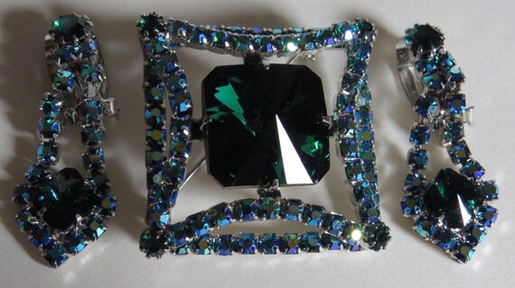 Outstanding showstopper vintage brooch and earrings
