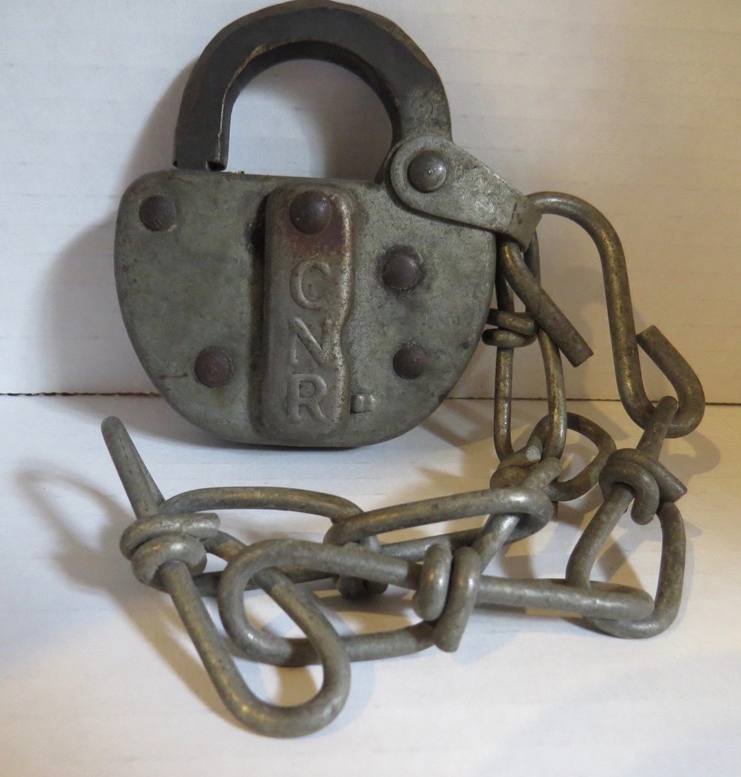 PRICE REDUCED! CNR Lock and Chain (no Key) Great Canadian Railroad ...