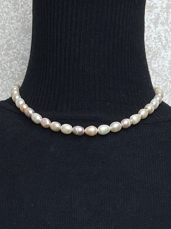 Real Pearl choker/necklace magnet closure