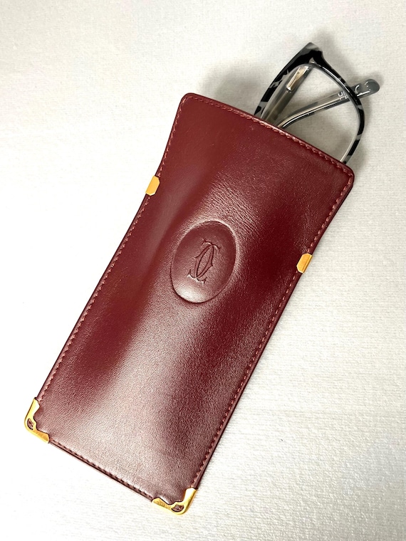 Authentic Cartier Burgundy Leather Glasses Case - Gold  display picture 2