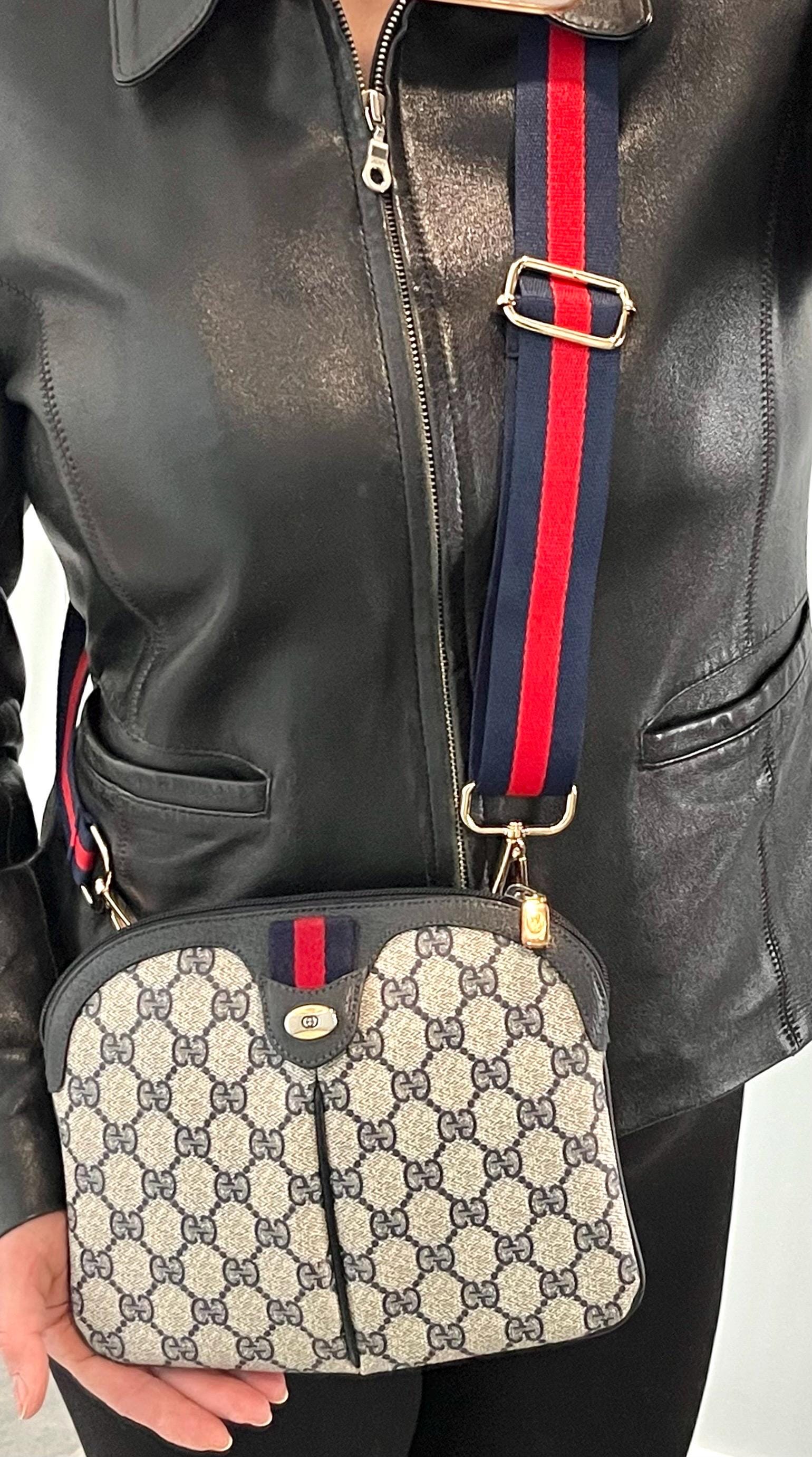 GUCCI ショルダーバッグ　馬蹄金具　マイクロGG　GG柄　レザー×PVC GUCCI ショルダーバッグ 馬蹄金具 マイクロGG GG柄 レザー×PVC