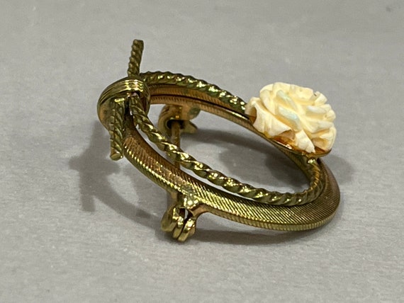 Vintage classic gold tone circle with a rose broo… - image 6