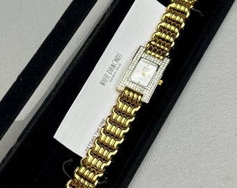 Elizabeth Taylor White Diamonds Watch Gold Tone Rhinestone  display picture 1