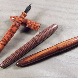 Stylo-plume entièrement en bois : amourette, bofo paya ou bois de violette image 1