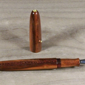 Stylo-plume entièrement en bois : amourette, bofo paya ou bois de violette image 10