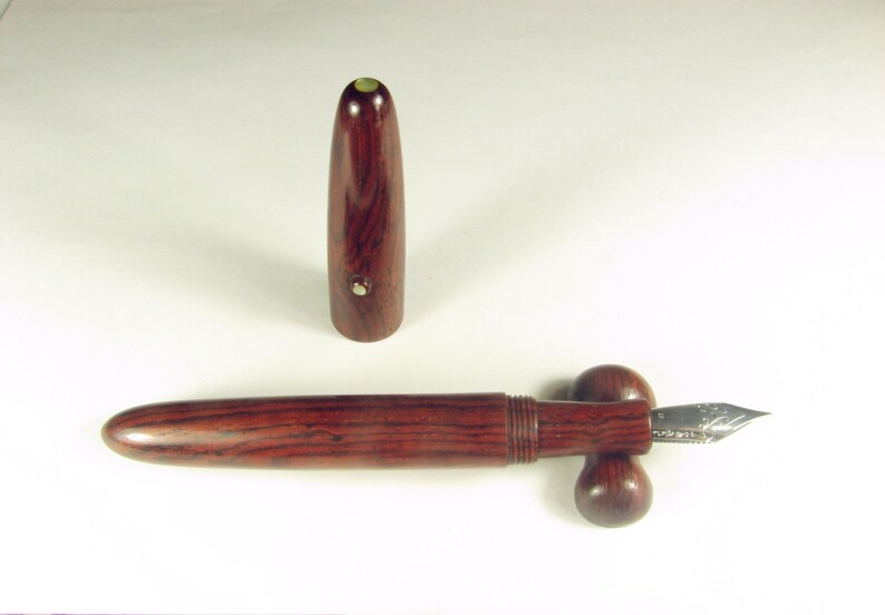 Stylo-plume entièrement en bois de cocobolo image 6