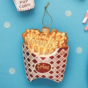 French Fries Christmas Tree Decoration - Festive Winter Wonderland Fast Junk Food McDonalds Burger King KFC Chips Wedges Secret Santa Gift
