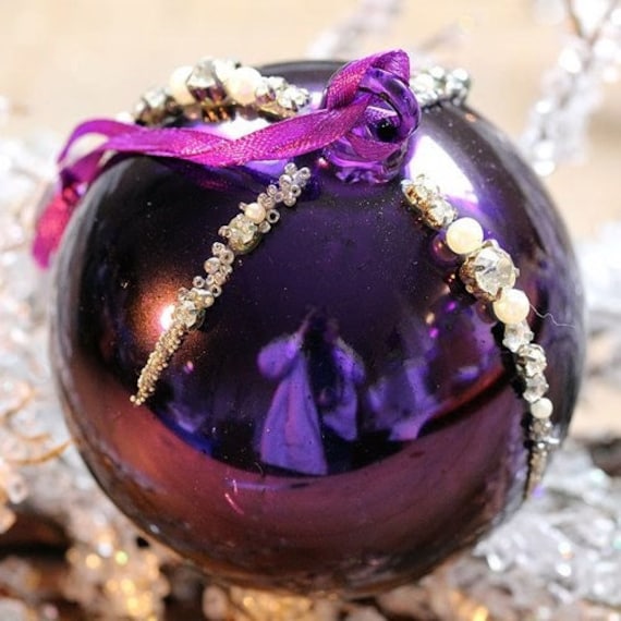 Shiny Aubergine Purple Glass Bauble Hanging Christmas Decorations with  Diamante Beads - Winter Tree Ornaments - Festive Gift