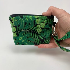 Grüne Blätter Schlüsselanhänger mit Reißverschluss, kleine Reißverschlusstasche, Ausweishalter, kleines Portemonnaie, Geschenk unter 15 Jahren, Kosmetiktasche, handgemachtes Geschenk für Sie