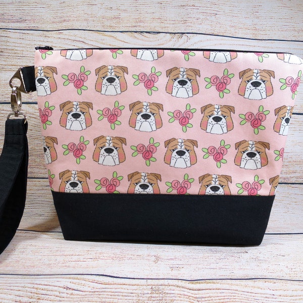 English Bulldog Faces and Roses on A Pale Blush Background make a great Gift for any Dog Lover! Would be an Excellent Project Bag!