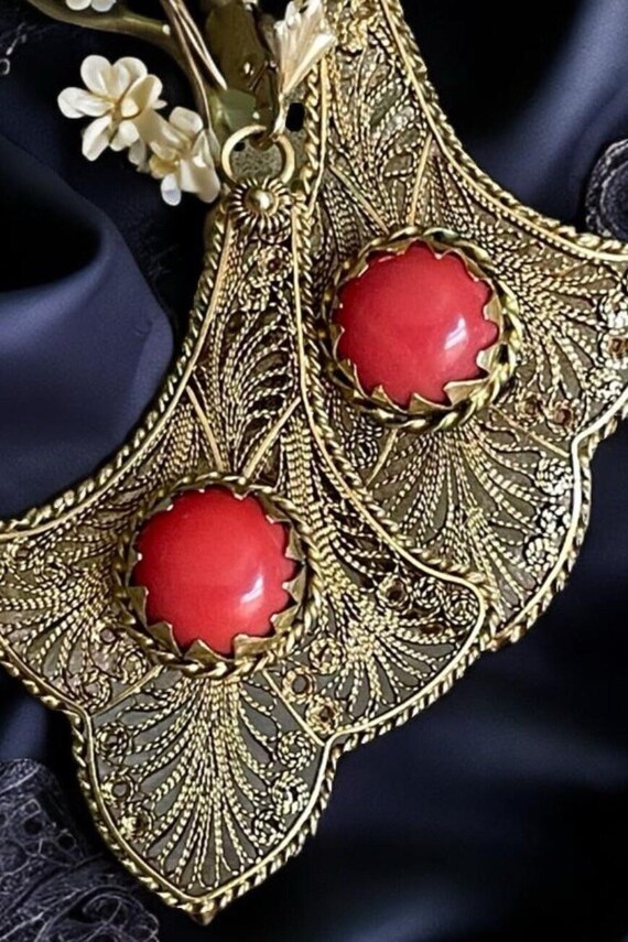 Vintage red coral gold earrings - image 8