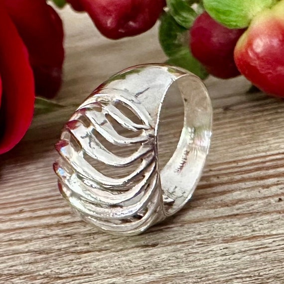 Vintage sterling silver ring - image 3