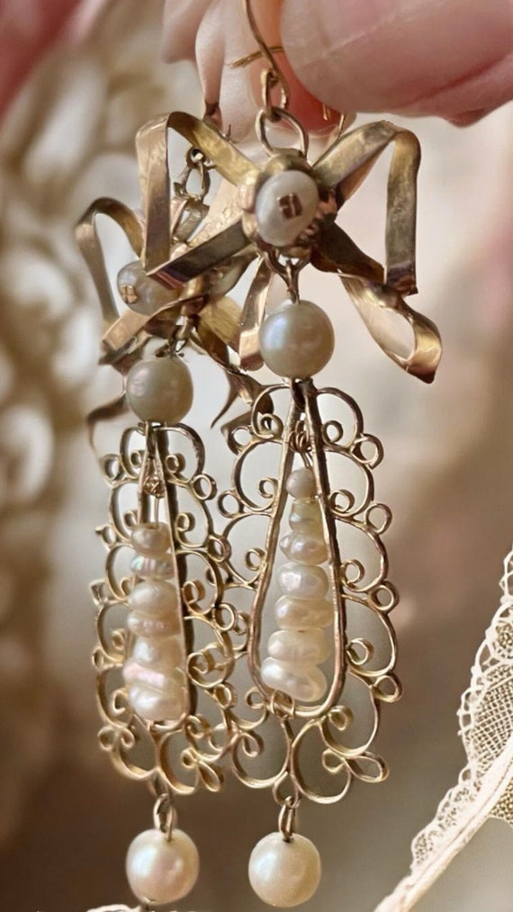 Vintage long filigree and pearl earrings - image 8