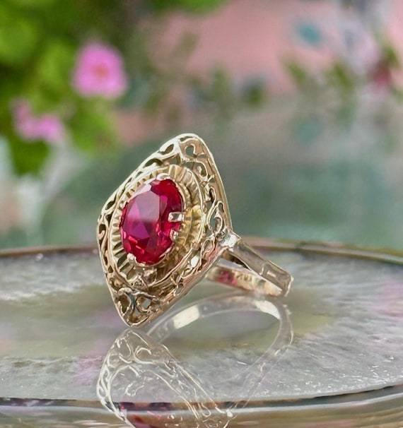 Victorian-Art Deco 10k Gold Ring with Vibrant Red… - image 2