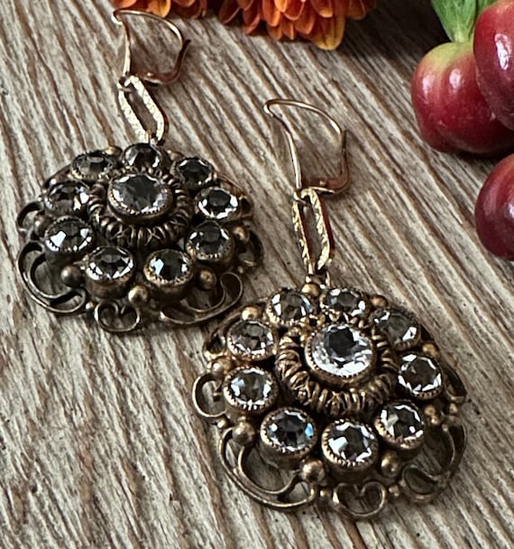 Vintage 10k Gold Paste Stone Floral Drop Earrings - image 7