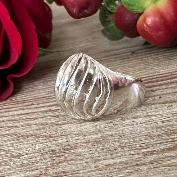 Vintage sterling silver ring - image 2