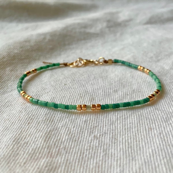 ARTEMIS Green Teal Rose Gold Seed Bead Bracelet // Tiny Beaded Bracelet // Dainty Delicate Bracelet
