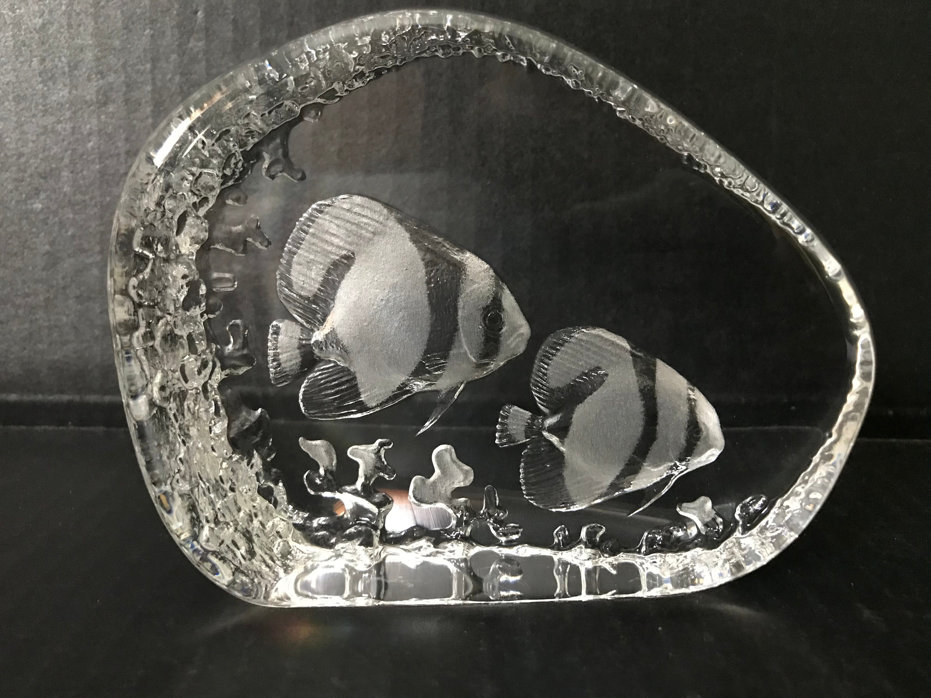 Mats Jonasson Tropical Fish Crystal Art Glass Sculpture 4-1/2
