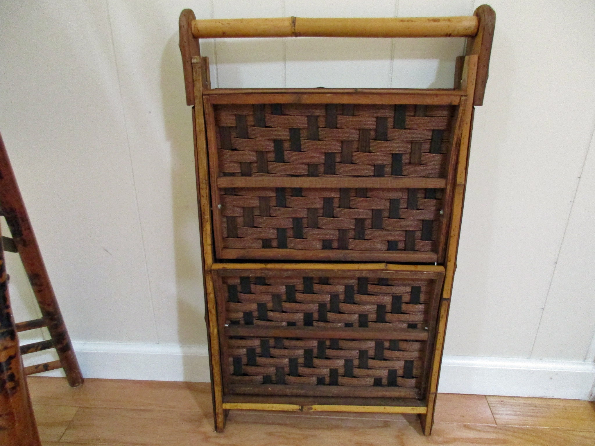 Two Tier Magazine Rack Vintage Bamboo Folding Magazine Rack, Rattan 2 Tier Magazine Holder ...