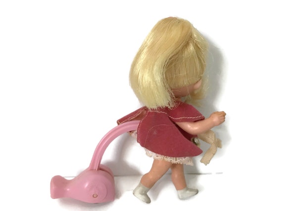 Liddle Kiddle Doll, Fritzi Frosty Wagon Set, Mattel 1960s Liddle Kiddle Doll, Fritzi Frosty Wagon Set, Mattel 1960s