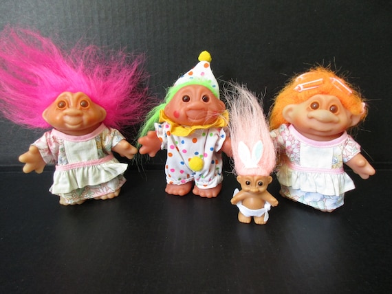 Vintage Trolls Toy Lot w/ Action Troll Case Lot Of 9 Figures DAM