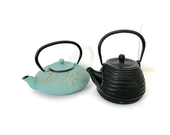 Japanse gietijzeren tetsubin geribbelde theepot waterkoker ONGEBRUIKT, gesigneerde Japanse kunst verzamelobject vintage