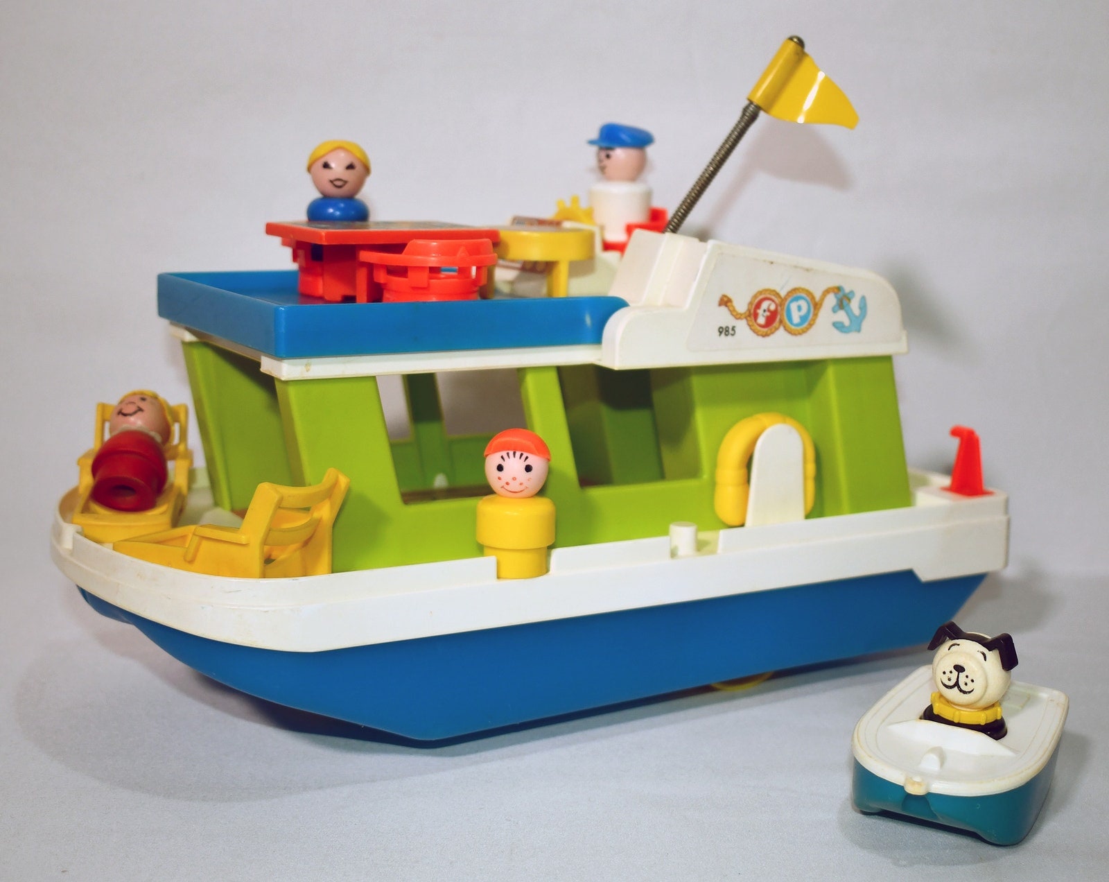 vintage Fisher price ハッピーリトルヘリコプター Vintage Police Fisher Price helicopter And little people