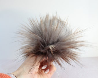 Plume Faux Fur Pom