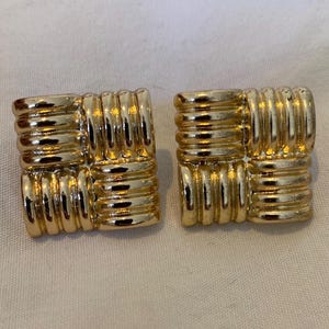 Vintage Square Gold Design Stud Earrings, Gold Square Earrings, Vintage Gold Square Studs
