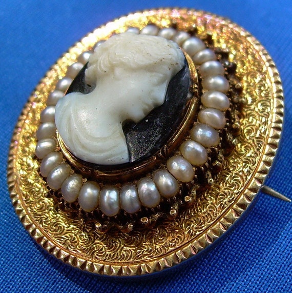 Art Deco Onyx Pearl Antique 14K Gold Pendant. Vint