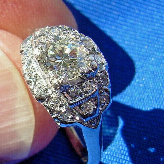 Earth mined Diamond Art Deco Platinum Engagement R