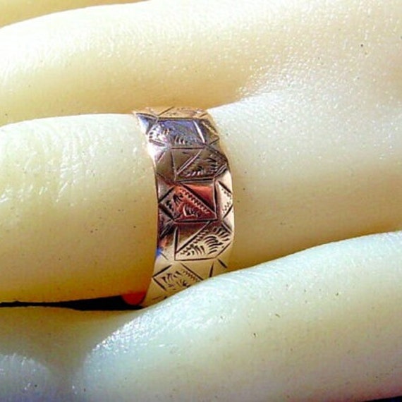 Unique Victorian Rose Gold Wedding Band. Elegant … - image 3