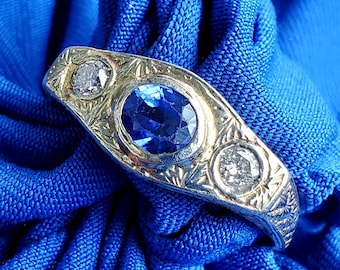 Anillo de compromiso Art Déco original con zafiro y diamantes auténticos extraídos de la tierra. Solitario vintage de oro macizo de 18 quilates con zafiro y diamantes naturales genuinos.
