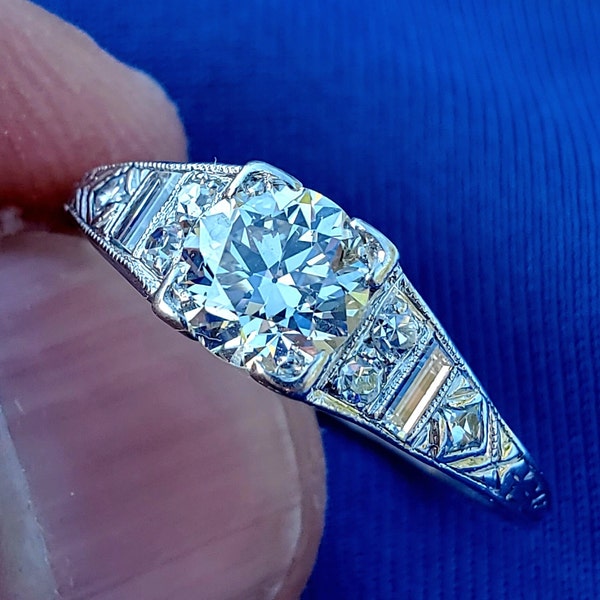 Earth mined Diamond European Art Deco Platinum Engagement Ring. Natural Diamond Vintage Antique Platinum Solitaire