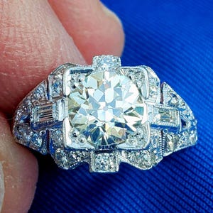 Art Deco Diamond Engagement Ring: Antique Platinum Filigree Solitaire